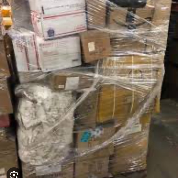 New 5 pound Amazon pallet mystery bag - Picture 3 of 10